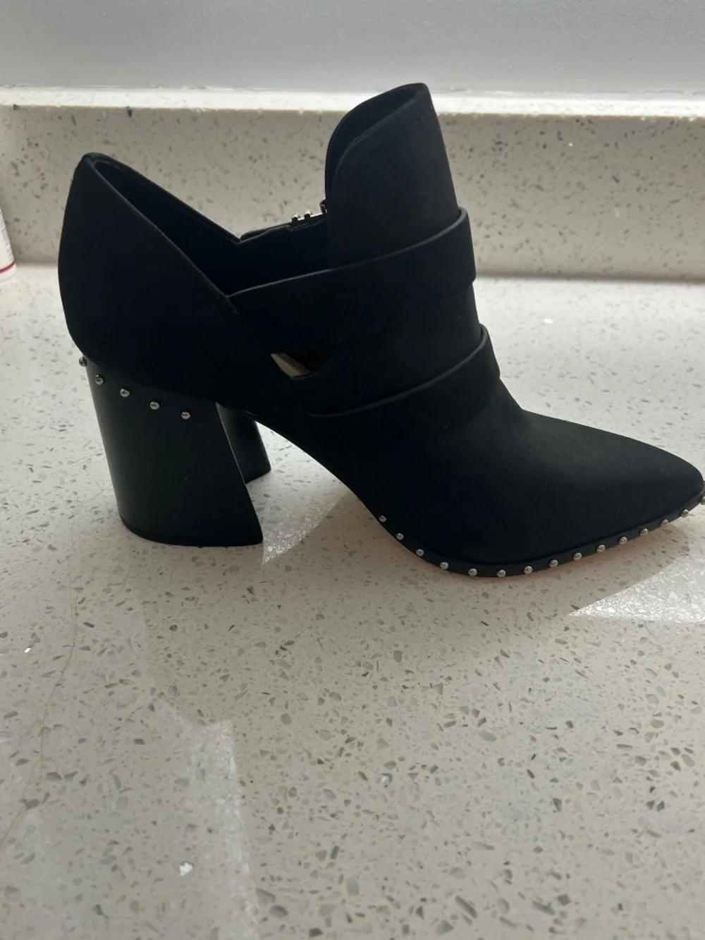 Gianni Bini Black Studded Buckle Pointed Toe Ankle Booties Size 8.5 NWT
